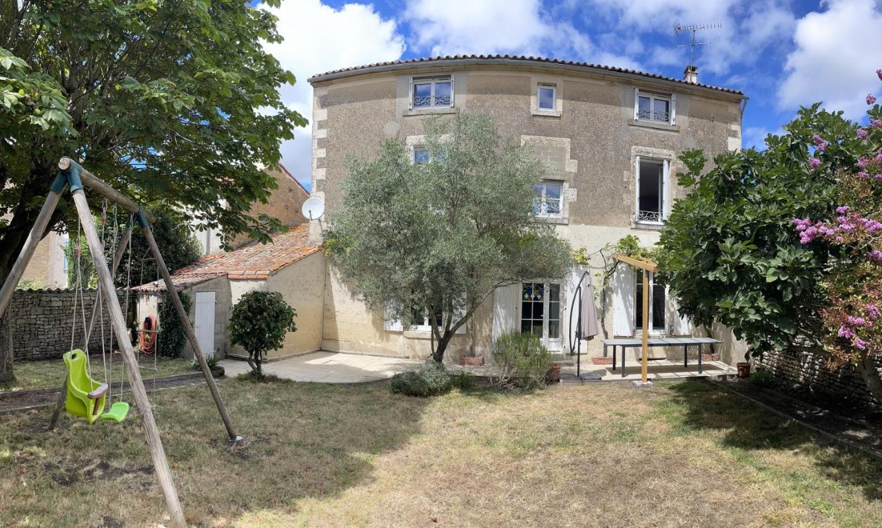 Maison De Vacances Familiale Au Coeur Du Marais Poitevin Villa Maillezais Exterior foto